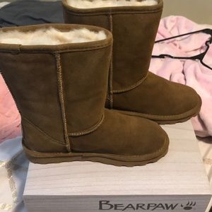 Bear Paw Size 8